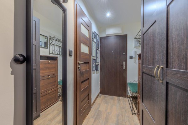 Warszawa, Wola, Danuty Inki-Siedzik&oacute;wny, Wola Koło Danuty - Inki  Siedzik&oacute;wny  40m2 2 pok Po Remoncie Metro