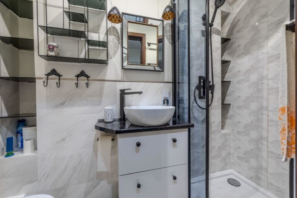 Warszawa, Wola, Danuty Inki-Siedzik&oacute;wny, Wola Koło Danuty - Inki  Siedzik&oacute;wny  40m2 2 pok Po Remoncie Metro