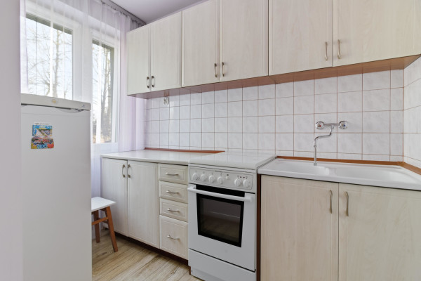 Krak&oacute;w, Nowa Huta, Albertyńskie, os. Albertyńskie, Nowa Huta os. Albertyńskie ⭐️2 pok. + kuchnia ⭐C.H. Nowe Czyżyny 500m.