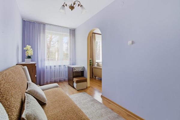 Krak&oacute;w, Nowa Huta, Albertyńskie, os. Albertyńskie, Nowa Huta os. Albertyńskie ⭐️2 pok. + kuchnia ⭐C.H. Nowe Czyżyny 500m.