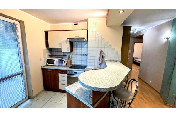 Krak&oacute;w, Śr&oacute;dmieście, Grzeg&oacute;rzki, Fabryczna, Grzeg&oacute;rzki Śr&oacute;mieście  Fabryczna  46 m2 / 2 pooje   / WInda / Nowe Bud