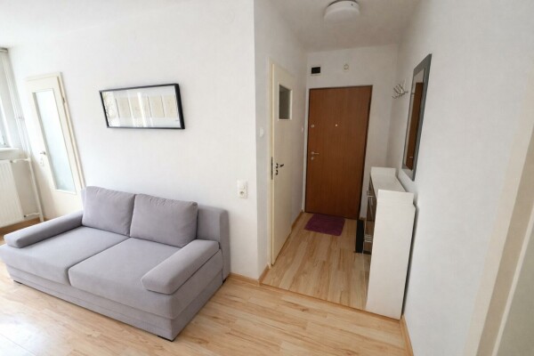 Warszawa, Praga-Południe, Osowska, Praga Południe Osowska⭐️2 pokoje PO REMONCIE Do wejścia⭐️Tramawaj 5min