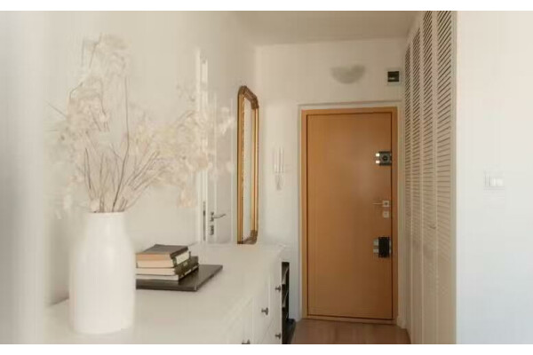 Warszawa, Praga-Południe, Salamandry, Praga-Południe Gocław / ul. Salamandry⭐33,4m2 /  Ochrona DO WEJŚCIA