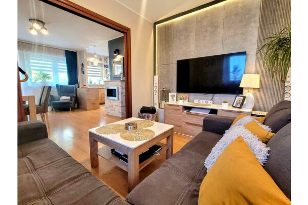 mazowieckie, Warszawa, Targ&oacute;wek, Turmoncka, Targ&oacute;wek ul.Turmoncka⭐4 pokoje + balkon PARKING // Metro Br&oacute;dno 10min