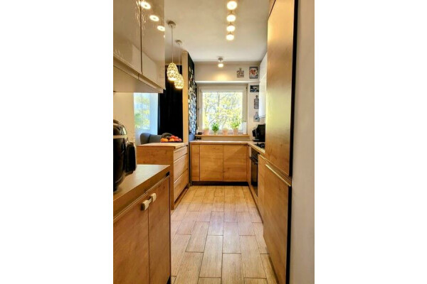 Warszawa, Targ&oacute;wek, Turmoncka, Targ&oacute;wek ul.Turmoncka⭐4 pokoje + balkon PARKING // Metro Br&oacute;dno 10min