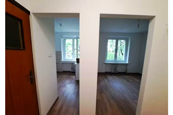 Zabrze, Centrum, Spokojna, Zabrze  Centrum Spokojna⭐ 33,2 m2 // 1 pok + kuchnia / Niski czynsz !