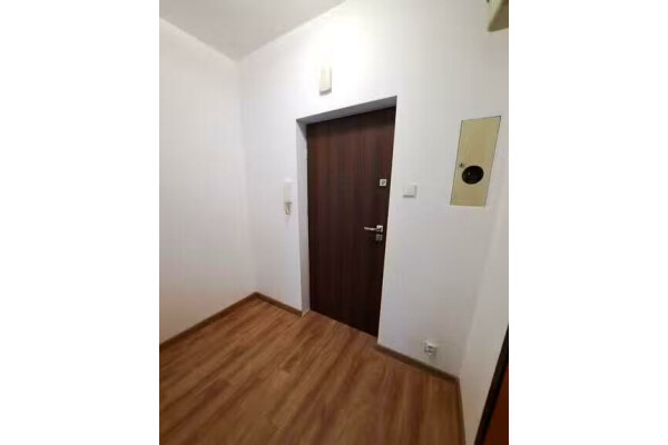Zabrze, Centrum, Spokojna, Zabrze  Centrum Spokojna⭐ 33,2 m2 // 1 pok + kuchnia / Niski czynsz !