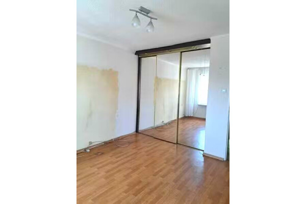 Świętochłowice, Centrum, Wyzwolenia, Świętochłowice Centrum  Wyzwolenia⭐45,6  m2  //  2 pokoje + kuchnia !