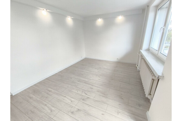 Sosnowiec, Juliusz, Obrońc&oacute;w Warszawy, Sosnowiec os. Juliusz ul. Obrońc&oacute;w Warszawy⭐40m2 / 2 pokoje + Balkon!