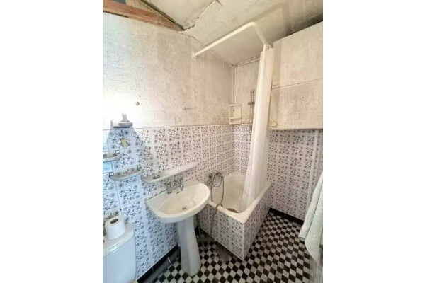 Chorz&oacute;w, Batory, Czempiela, Chorz&oacute;w Batory ul. Czempiela 42,5  m2 2 pokoje + kuchnia !
