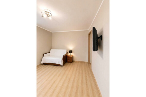 Warszawa, Targ&oacute;wek, Łojewska, Br&oacute;dno ul. Łojewska⭐️24 m&sup2; / 1 pok +  piwnica ⭐️metro Br&oacute;dno  M2 5 min