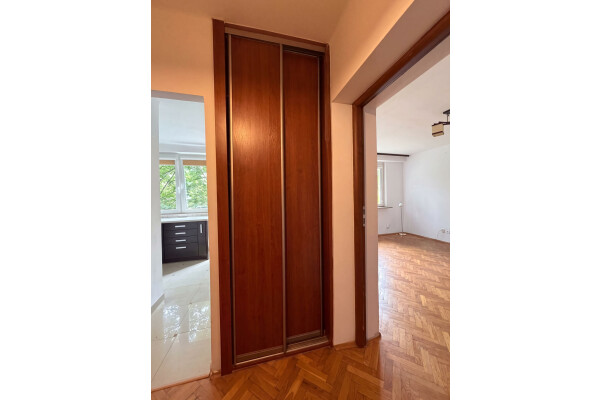 Krak&oacute;w, Grzeg&oacute;rzki, Francesco Nullo, Grzeg&oacute;rzki ul. Nullo⭐36,14m2 / 1 pok&oacute;j + kuchnia +balkon TRAMWAJ 2 min