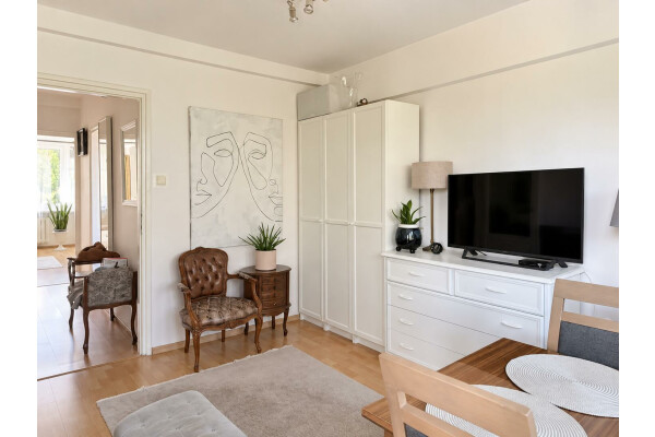 Warszawa, Śr&oacute;dmieście, Niska, Śr&oacute;dmieście Muran&oacute;w  ul. Niska ⭐️48m2 / 2 pok + kuchnia+ balkon  Polin