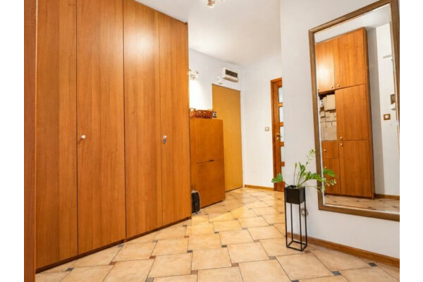 Warszawa, Praga-Południe, Ostrobramska, Gocław ul.  Ostrobramska ⭐️60 m2/2 pokoje/loggia ⭐️Basen/Parking